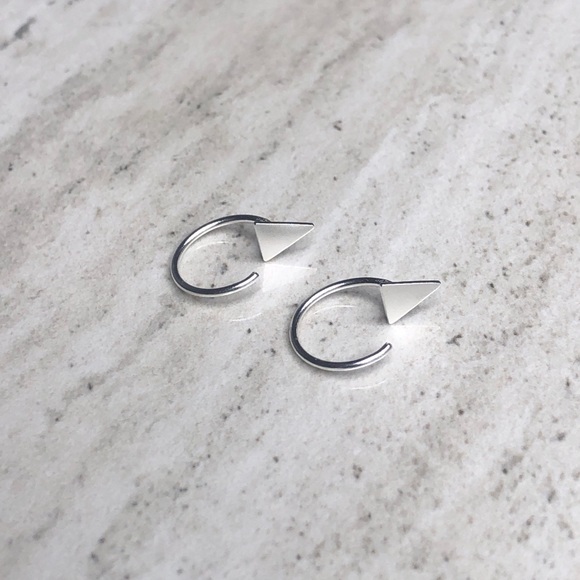 925 Sterling Silver Triangle Ear Hugger Earrings - Picture 4 of 16